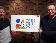 Nieuw logo met een gouden randje voor Bicycle Showband Crescendo
